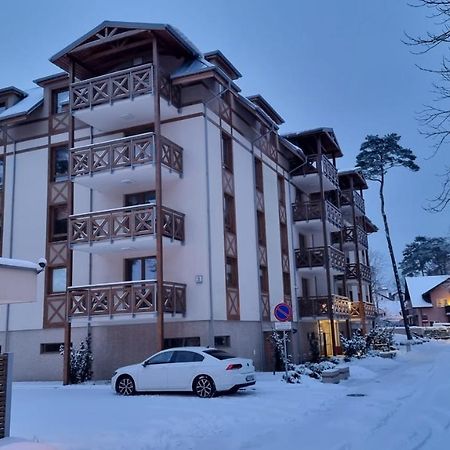 Sosnowy Zakatek - Rezydencja Park Rodzinna Mielno  Bagian luar foto