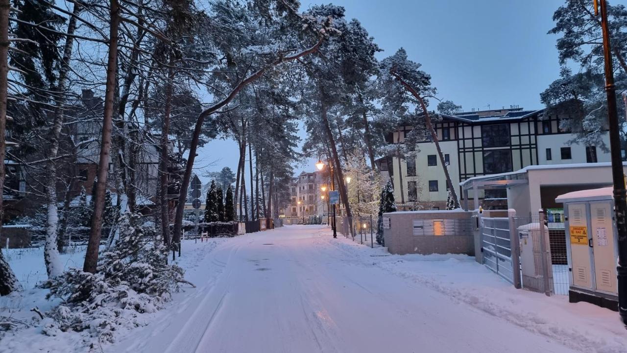 Sosnowy Zakatek - Rezydencja Park Rodzinna Mielno  Bagian luar foto